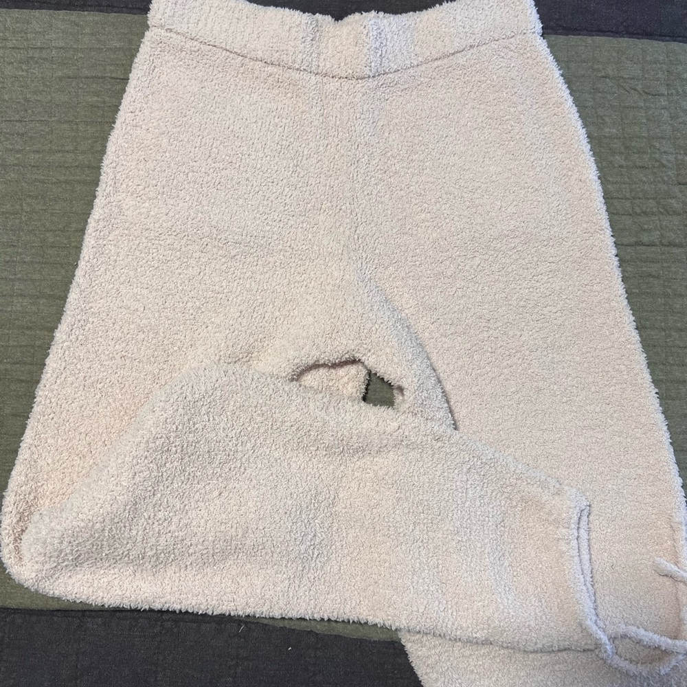 P'tula Cream Plush joggers